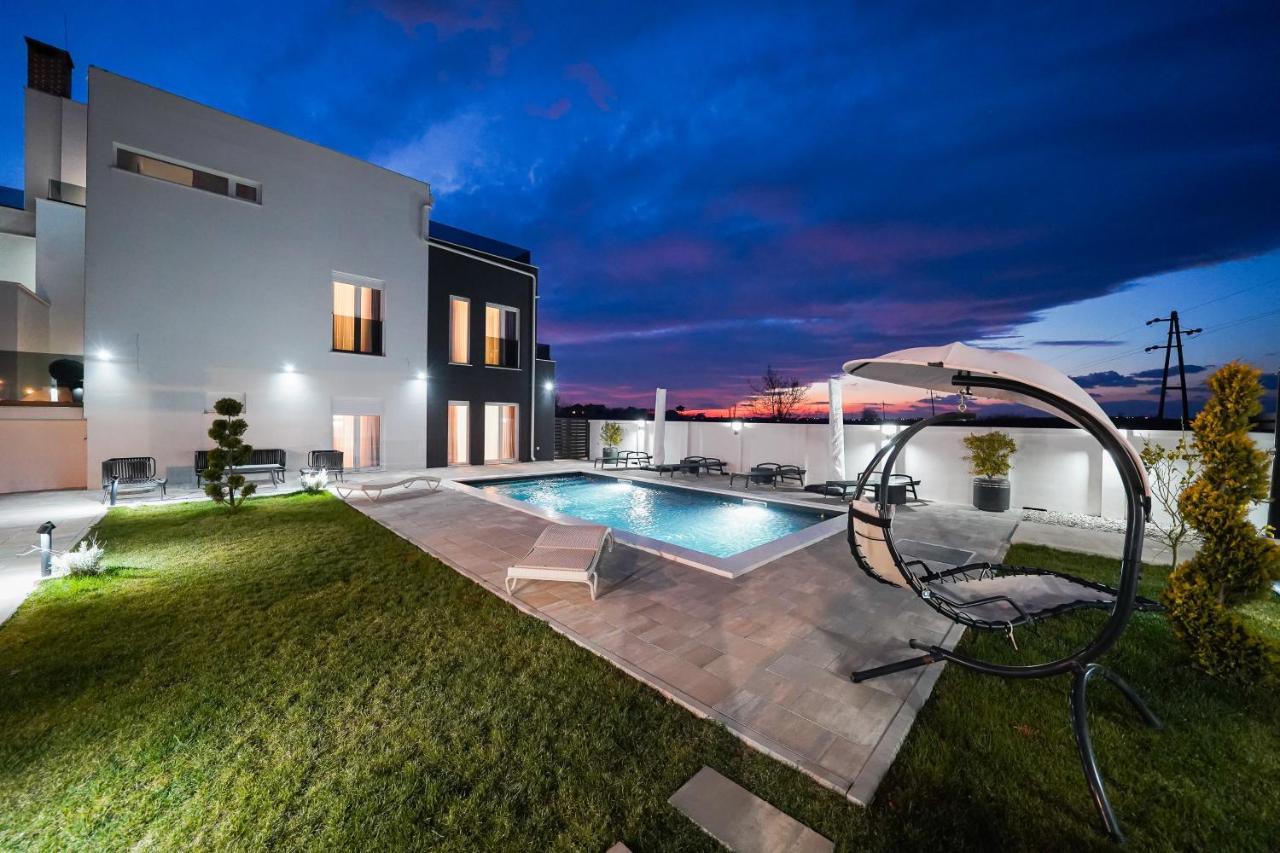 D-Palace Apartments-Olive Tree Donji Zemunik エクステリア 写真